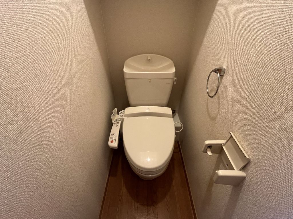 トイレ　トイレ