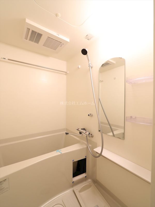 バス・シャワールーム　浴室暖房乾燥機能付バス