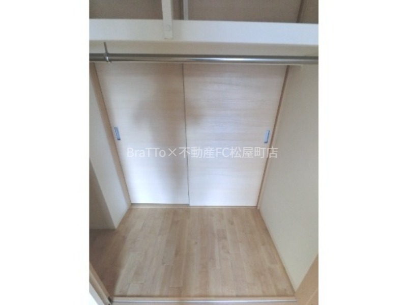 収納　収納（ウォークインクローゼット付）