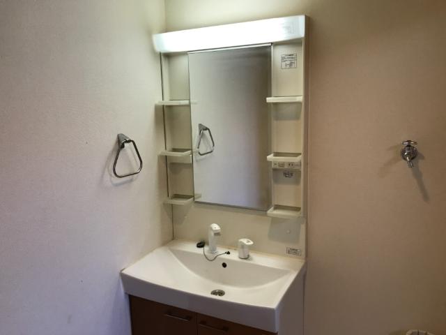 洗面設備　洗髪洗面化粧台