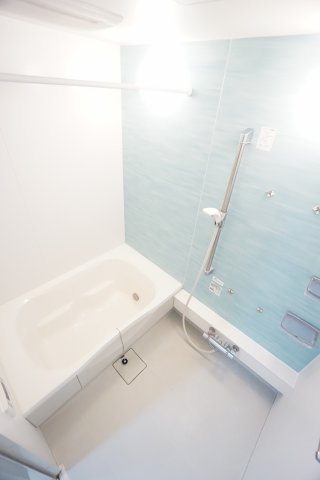 バス・シャワールーム　※同タイプの写真です。
