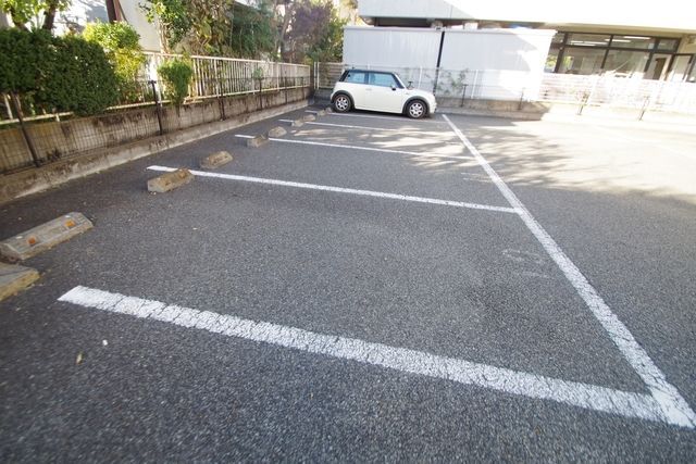駐車場　★お問い合わせはタウンハウジング町田店まで★