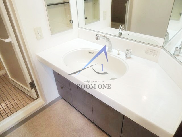 洗面設備　洗面台です。