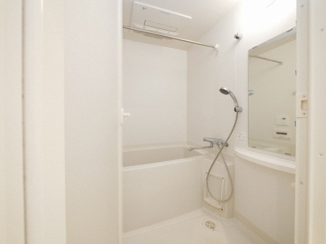 バス・シャワールーム　バス・シャワールーム