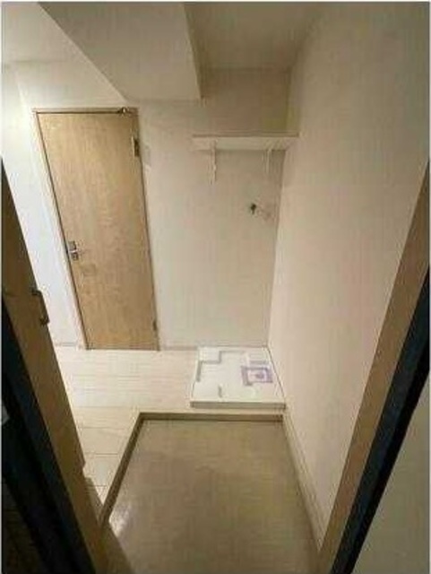 玄関　※同物件別号室（イメージ）