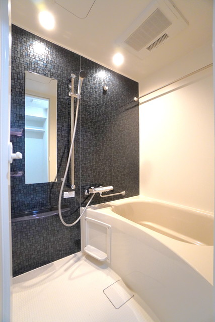 バス・シャワールーム　※写真は同タイプ住戸です。