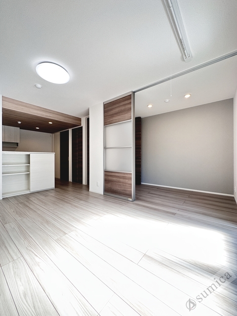 居室・リビング　優しい光が差し込む明るいリビング＾＾