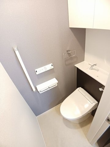 トイレ　落ち着いたトイレです