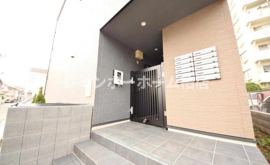 エントランス　オートロックがあります