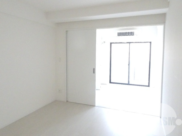 居室・リビング　広々と使えるお部屋です♪