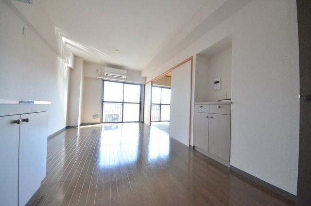 居室・リビング　★お部屋探しは株式会社タウンハウジング東京まで★