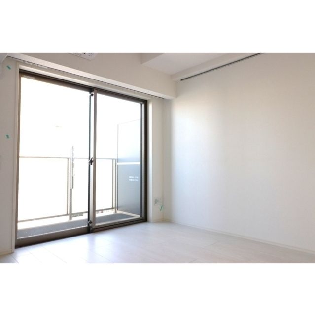 居室・リビング　☆明るい居間☆