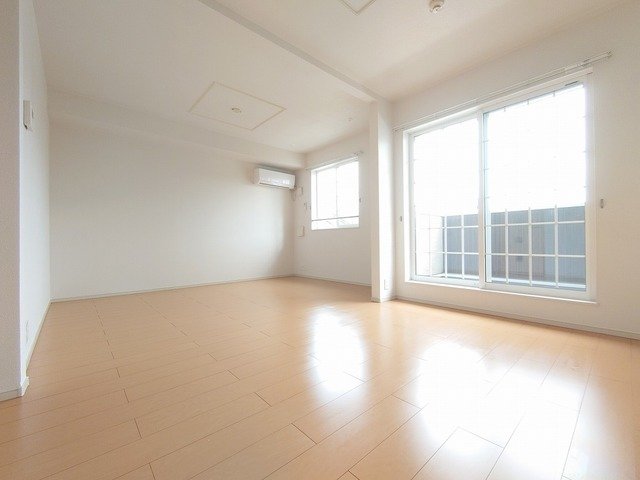 居室・リビング　使いやすいリビングです