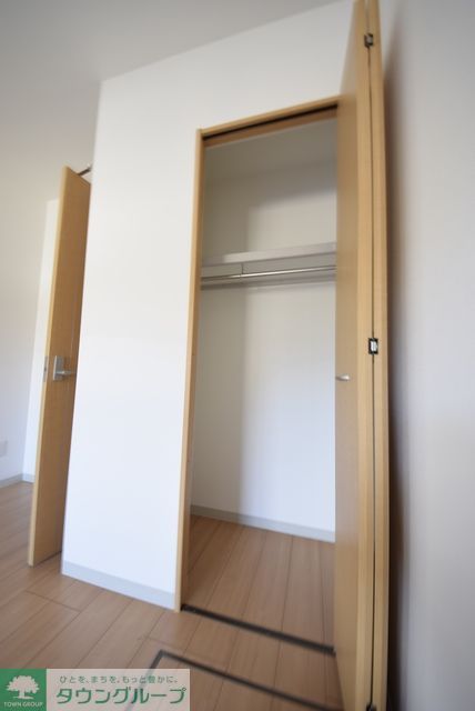 その他設備　幅と高さのある収納