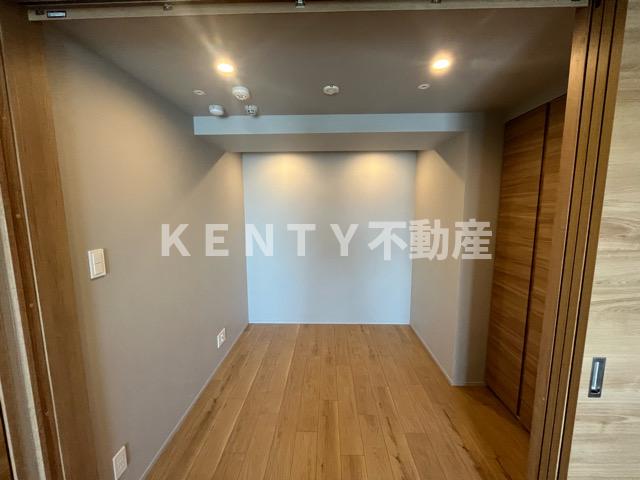 その他部屋・スペース　落ち着いて過ごせるお部屋なので、寝室にいかがでしょうか