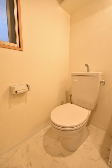 トイレ　清潔感のあるトイレです