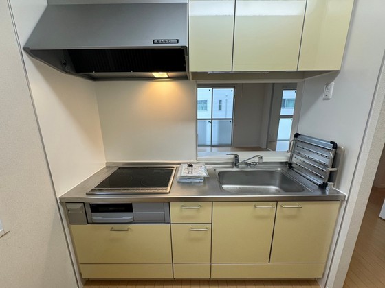 キッチン　※別部屋の写真です