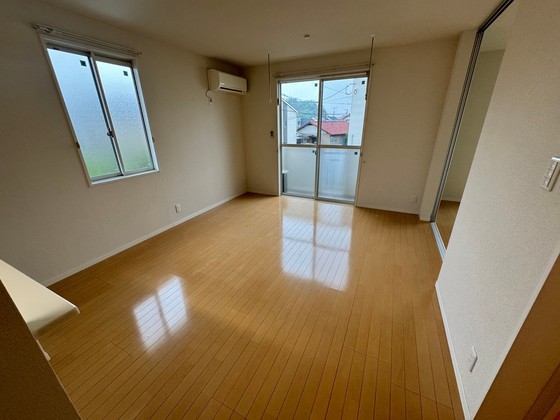 居室・リビング　※別部屋の写真です