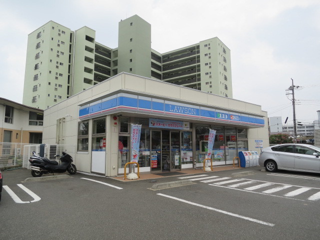 コンビニ　ローソン（コンビニ）まで655m