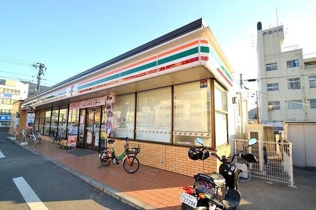 コンビニ　セブンイレブン　広島可部郵便局前店（コンビニ）まで426m