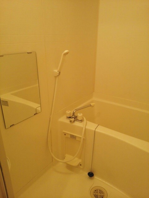 バス・シャワールーム　他の号室の参考画像です。