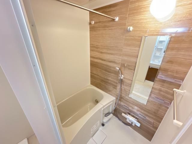 バス・シャワールーム　お風呂です