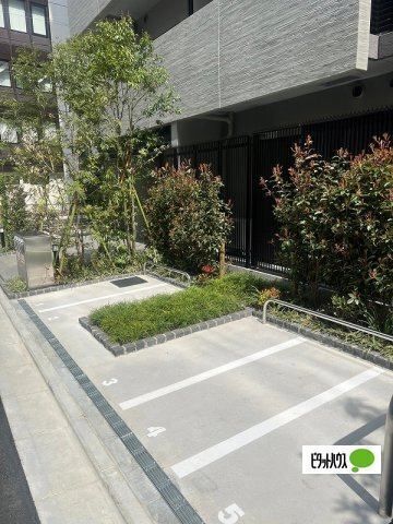 駐車場　※バイク置場