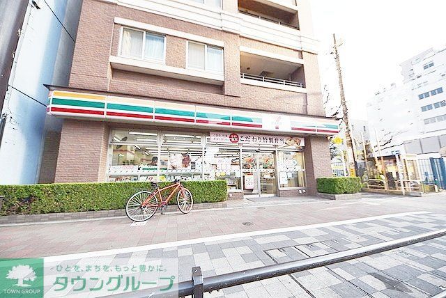 コンビニ　セブンイレブン白金台駅前店（コンビニ）まで160m