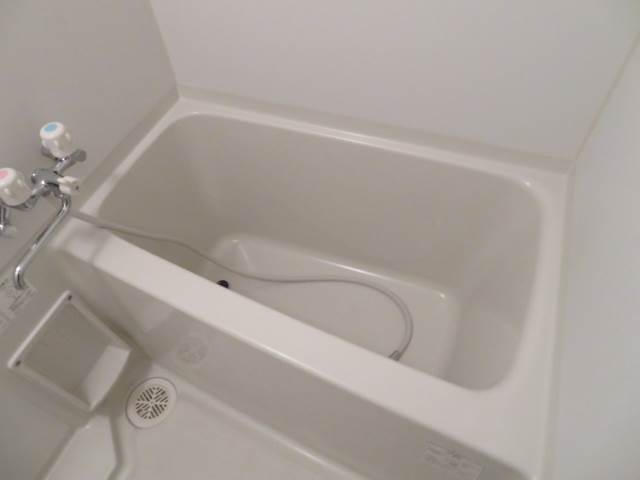 バス・シャワールーム　綺麗な浴室です♪
