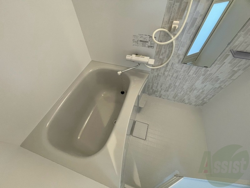 バス・シャワールーム　お風呂になります。一日の疲れを癒してくださいね。