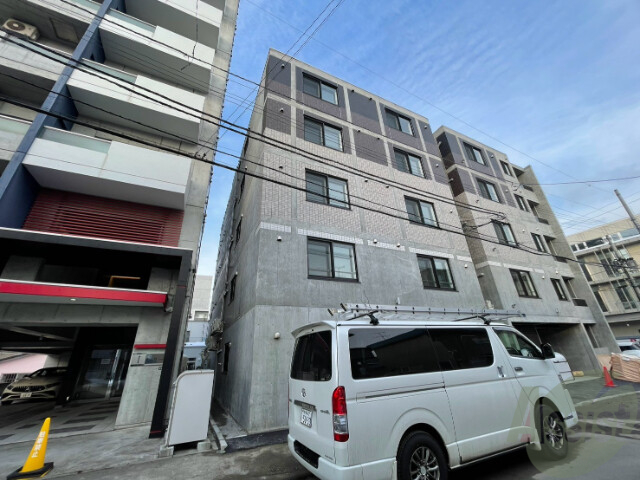 建物外観　札幌市白石区本郷通「ＡＳＴＥＲ　ＳＥＲＥＮＡ」