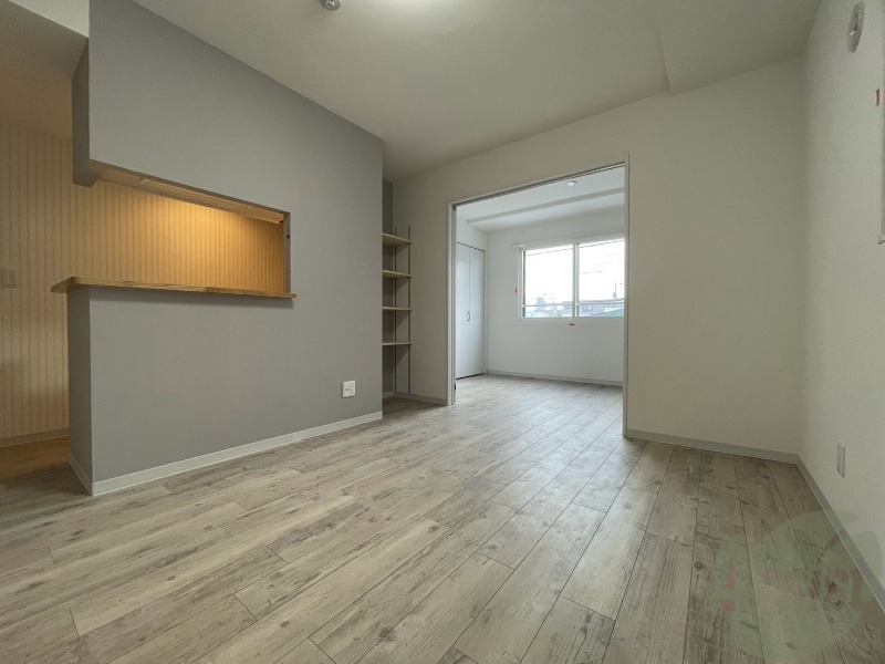 居室・リビング　広くてきれいなリビングです！快適に過ごせそうですね。