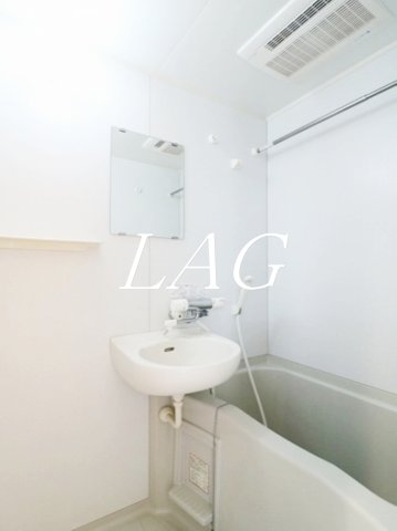 バス・シャワールーム　お風呂です。