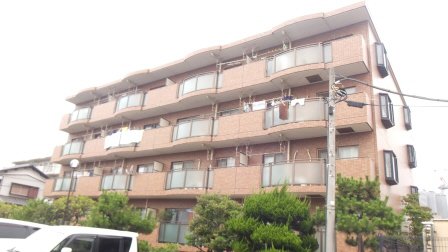 建物外観　閑静な住宅街です♪