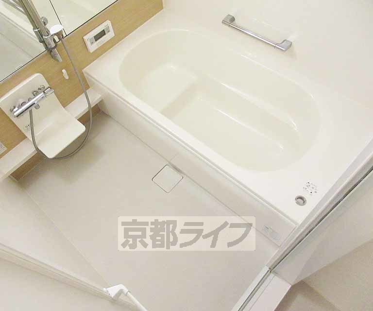 バス・シャワールーム　小さな機能が充実しています