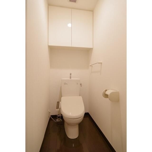 トイレ　落ち着いたトイレです