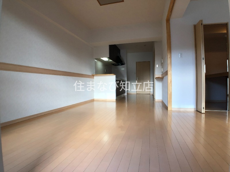 居室・リビング　同型写真