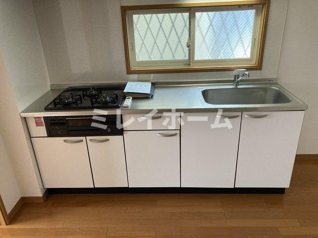 キッチン　同建物内、別のお部屋の参考写真になります。