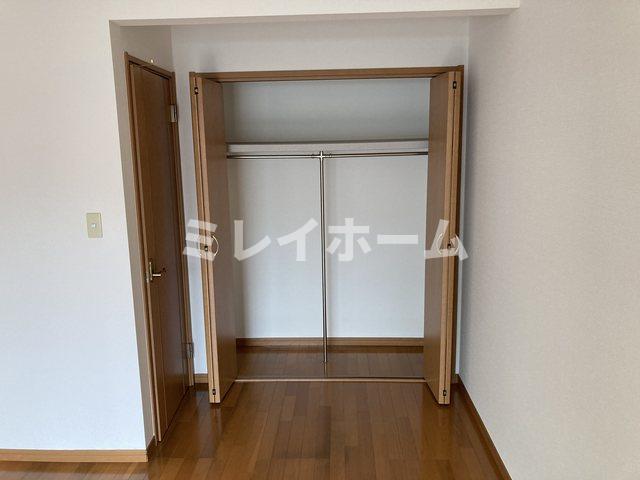 収納　同建物内、別のお部屋の参考写真になります。
