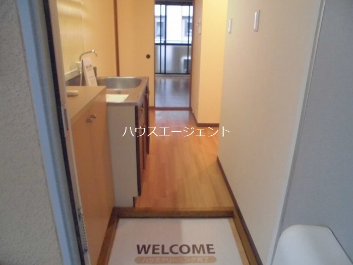 玄関　シューズボックスあります※写真は別号室