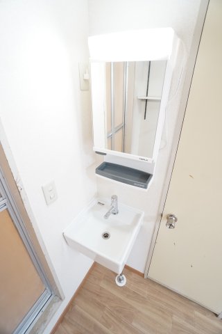 洗面設備　※同物件の写真になります。