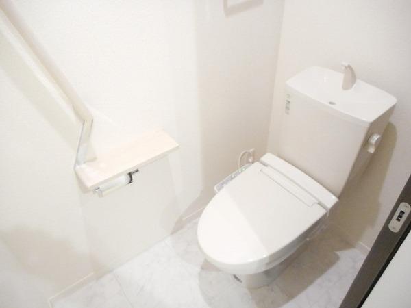 トイレ　ウォシュレット！