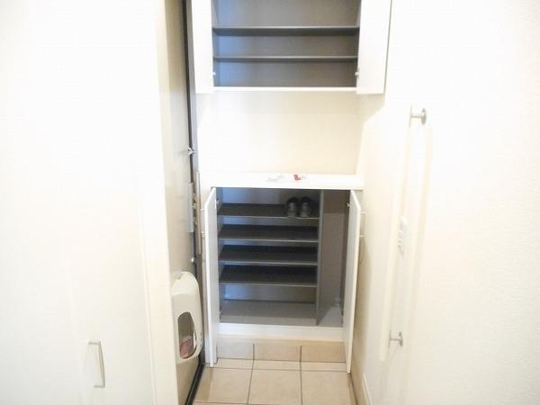 玄関　シューズボックス！