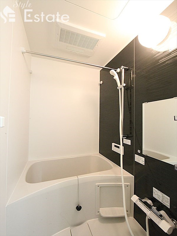 バス・シャワールーム　バスルーム