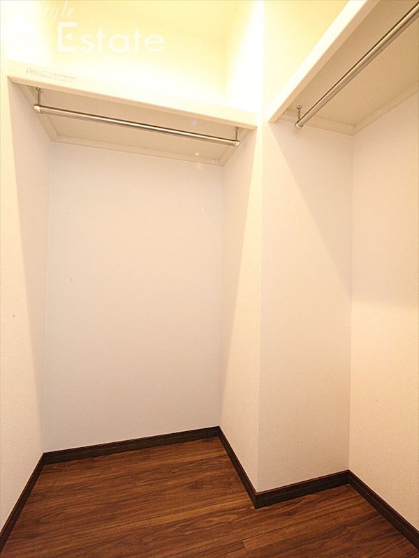 収納　ウォークインクローゼット