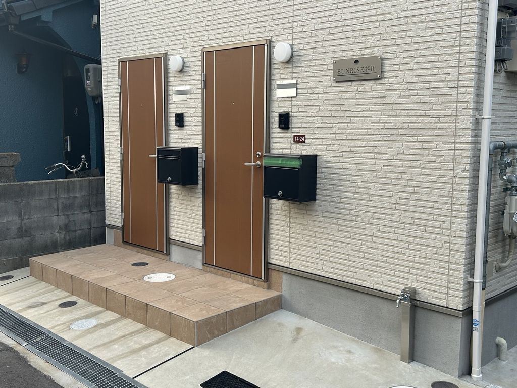 エントランス　エントランス