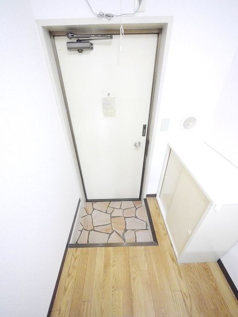 玄関　★シューズボックス付き玄関スペース★