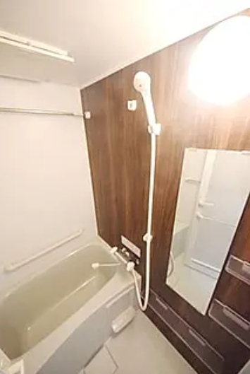 バス・シャワールーム　風呂