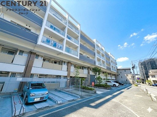 建物外観　オートロック完備で安心のセキュリティ♪