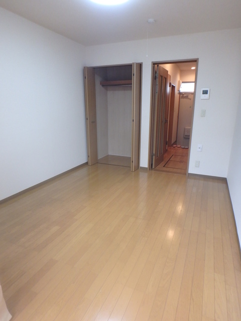 居室・リビング　南向きの明るいお部屋